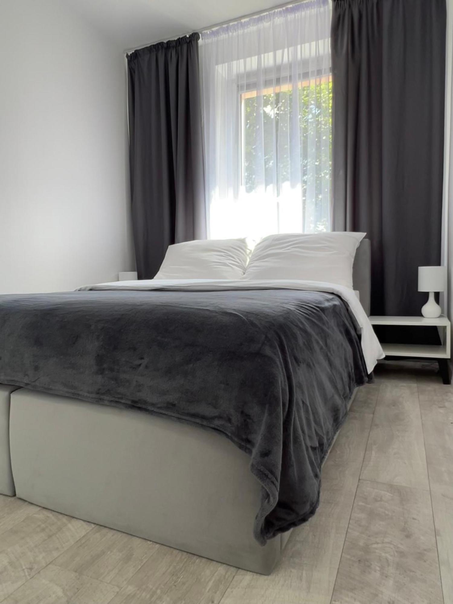 Apartament Eros Rynek Boleslawiec  Bagian luar foto